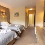 Bed & Breakfast Station House 4*