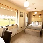 Bed & Breakfast Station House