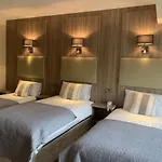 Station House Bed & Breakfast 4*