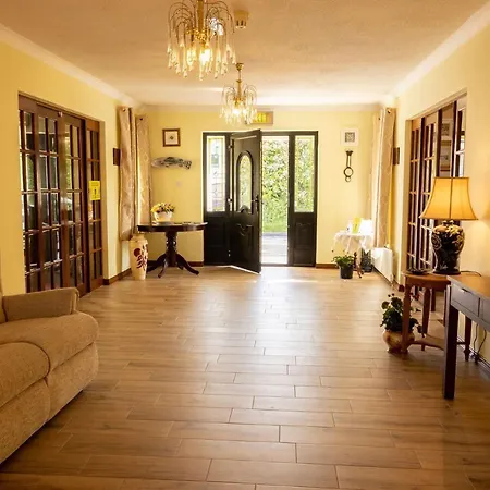 Station House לינה וארוחת בוקר