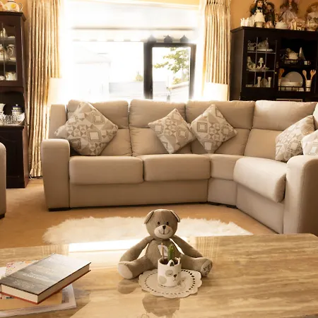 Station House לינה וארוחת בוקר אניסטימון