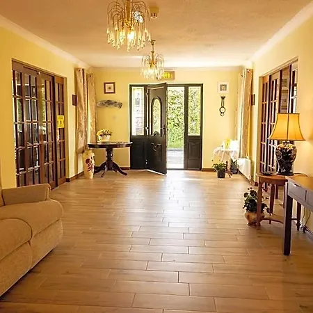 Bed & Breakfast Station House