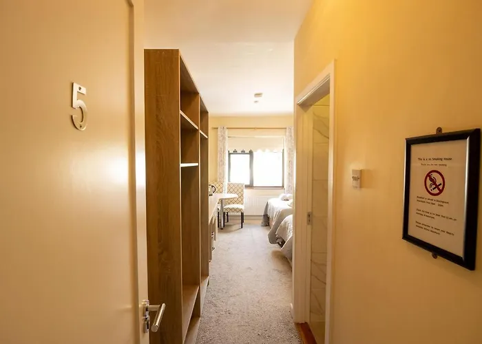 Bed and breakfast Station House