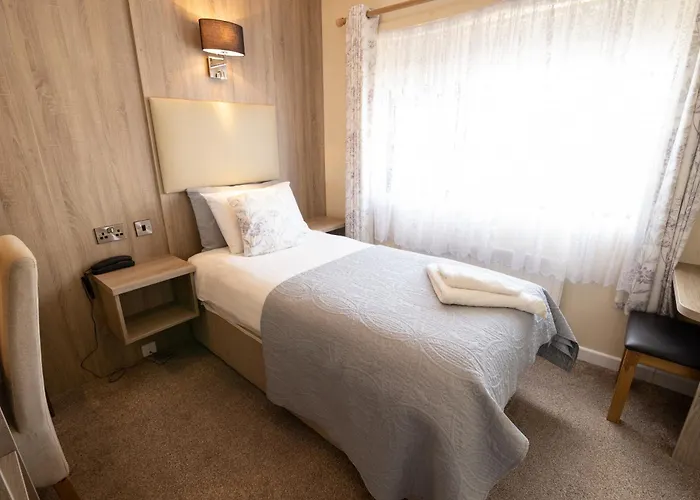 Bed and breakfast Station House 4*